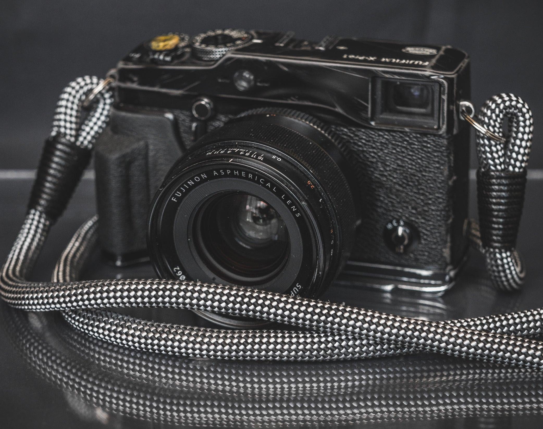Checkered Black/Silver Acrylic Camera Strap - Image 2