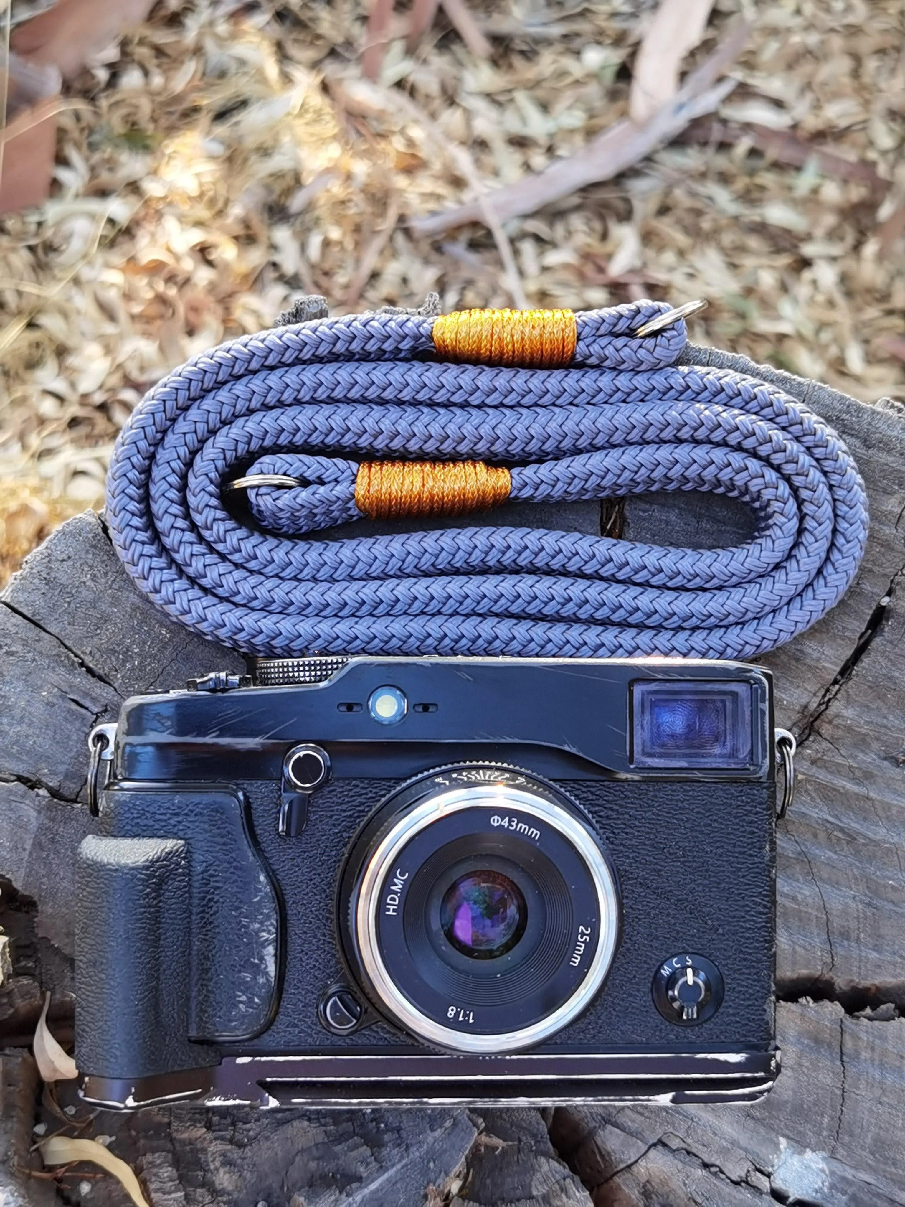 Flat Grey Acrylic Camera Strap SE - Image 2
