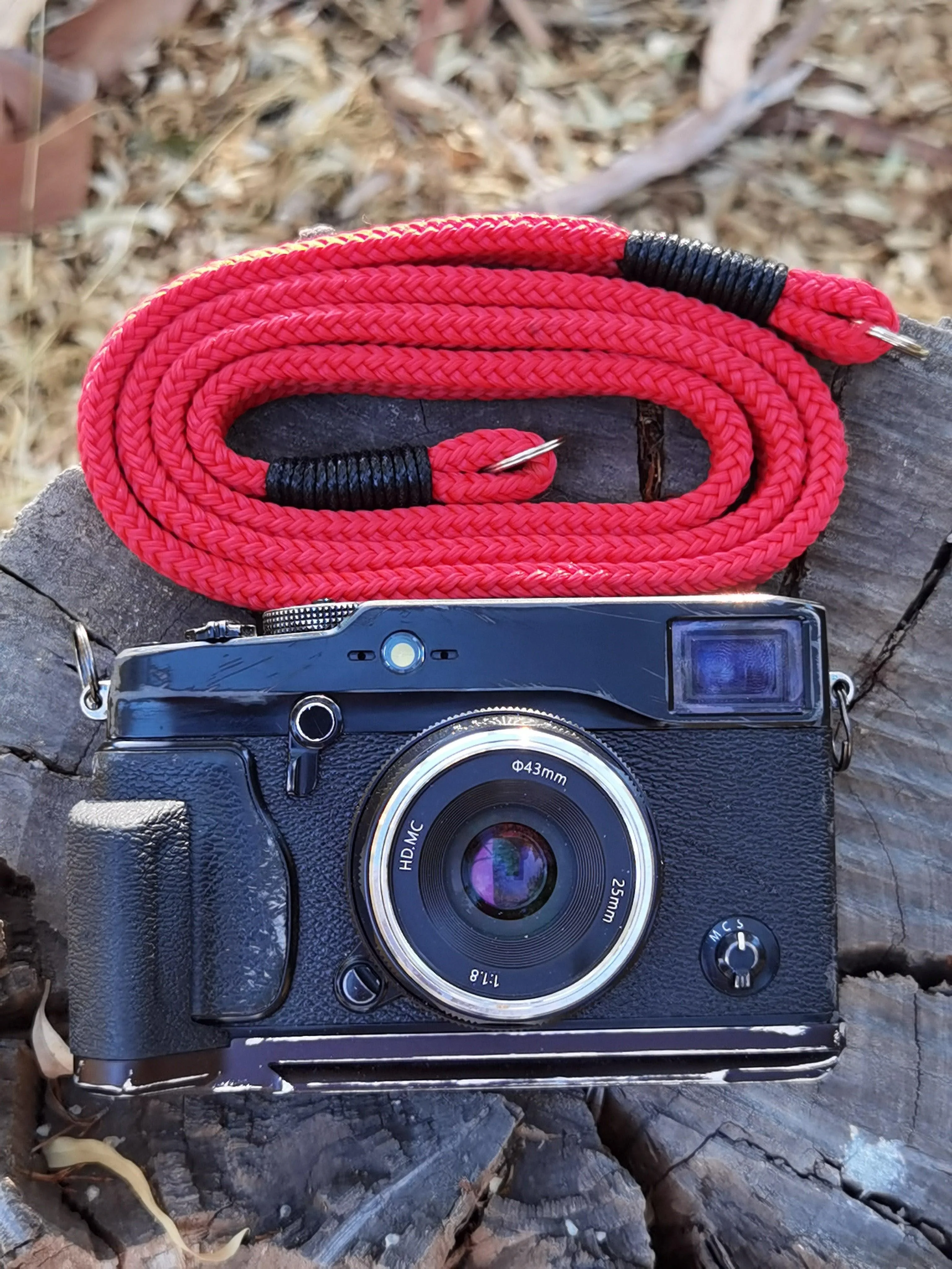 Flat Red Acrylic Camera Strap SE - Image 2