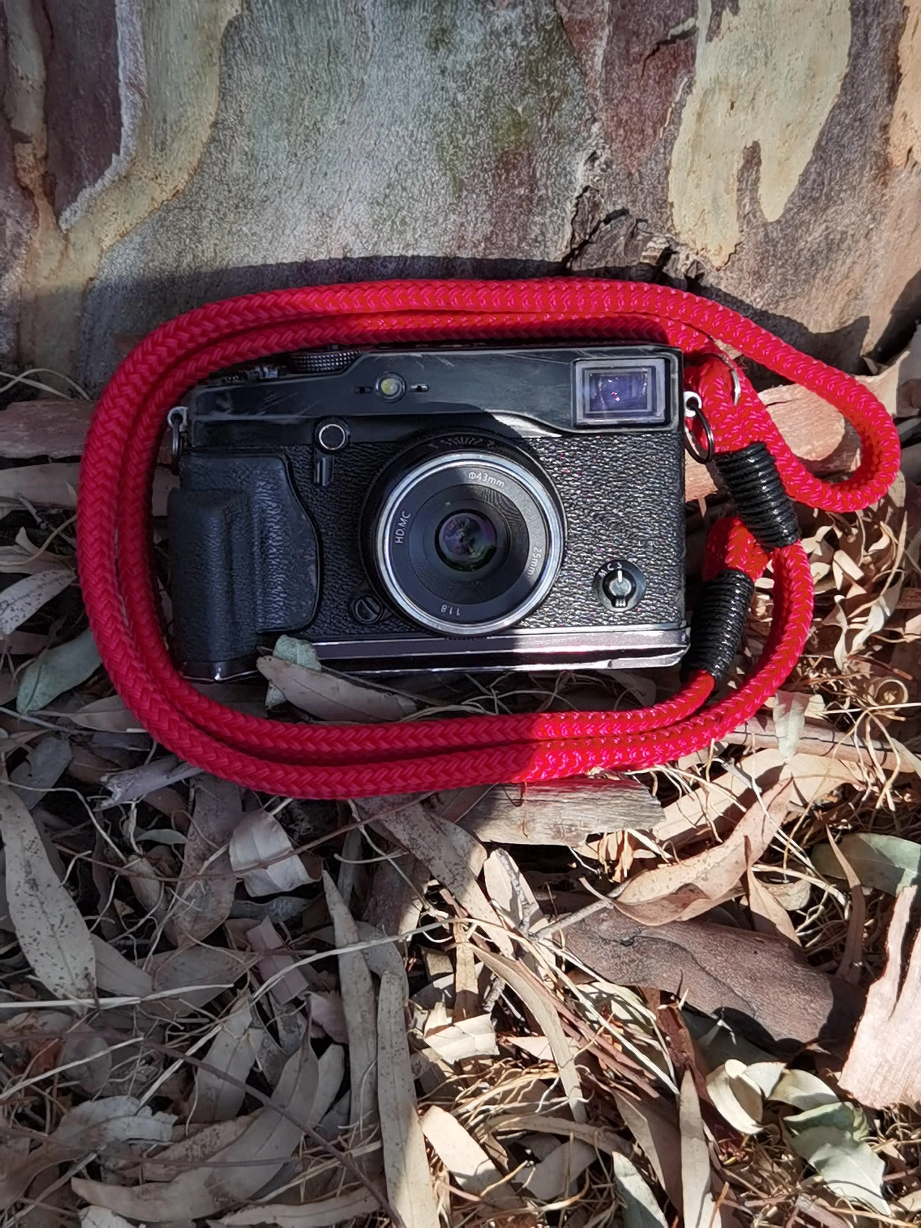 Flat Red Acrylic Camera Strap SE - Image 3