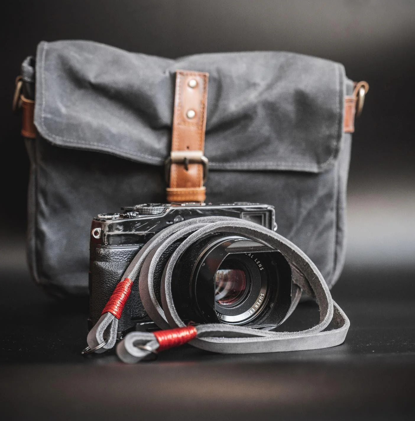 Real Pull-Up Waxed Leather Camera Strap - Grey 10mm - Image 3