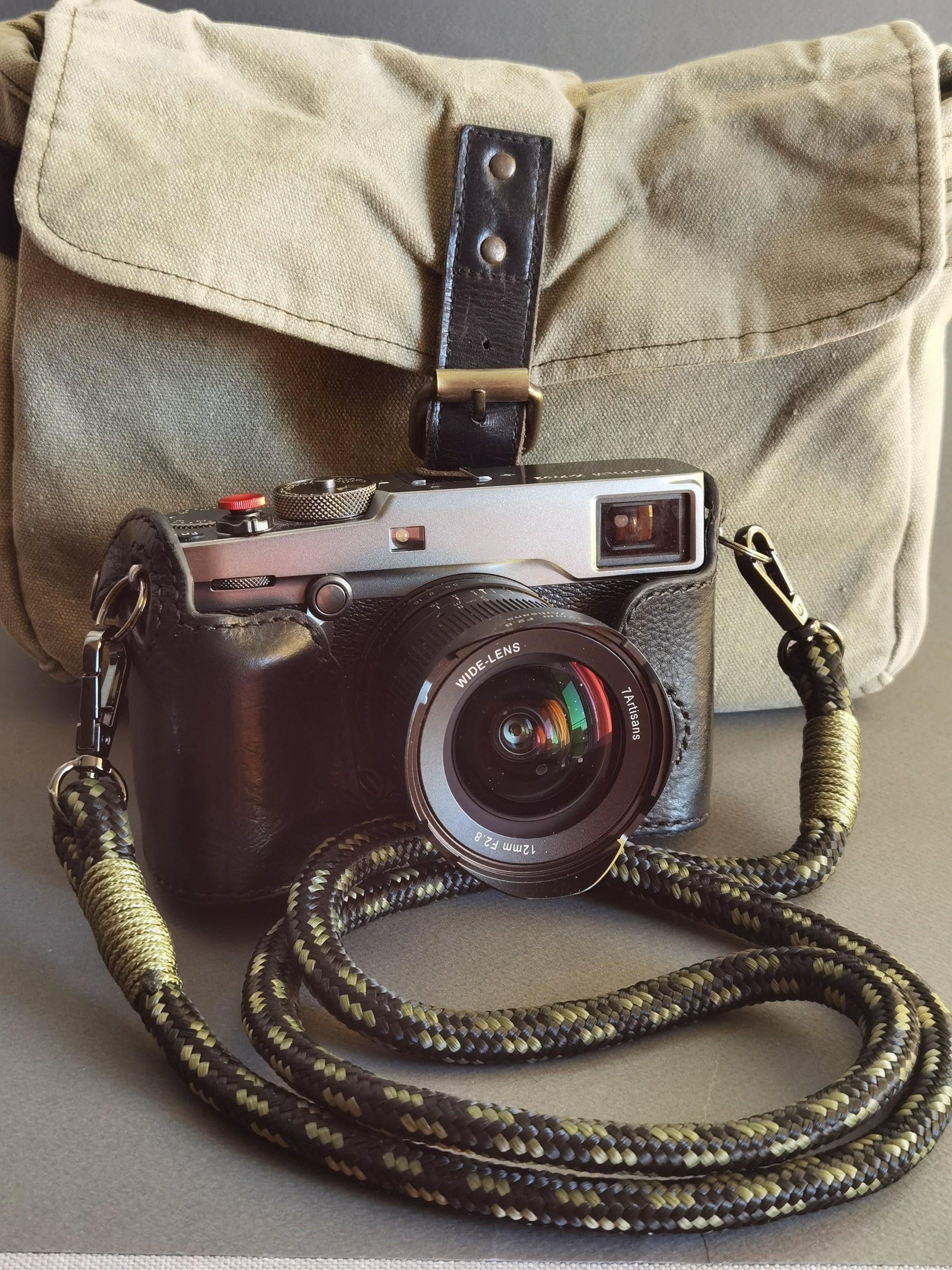 Snake Black/Olive Camera Strap - Image 3