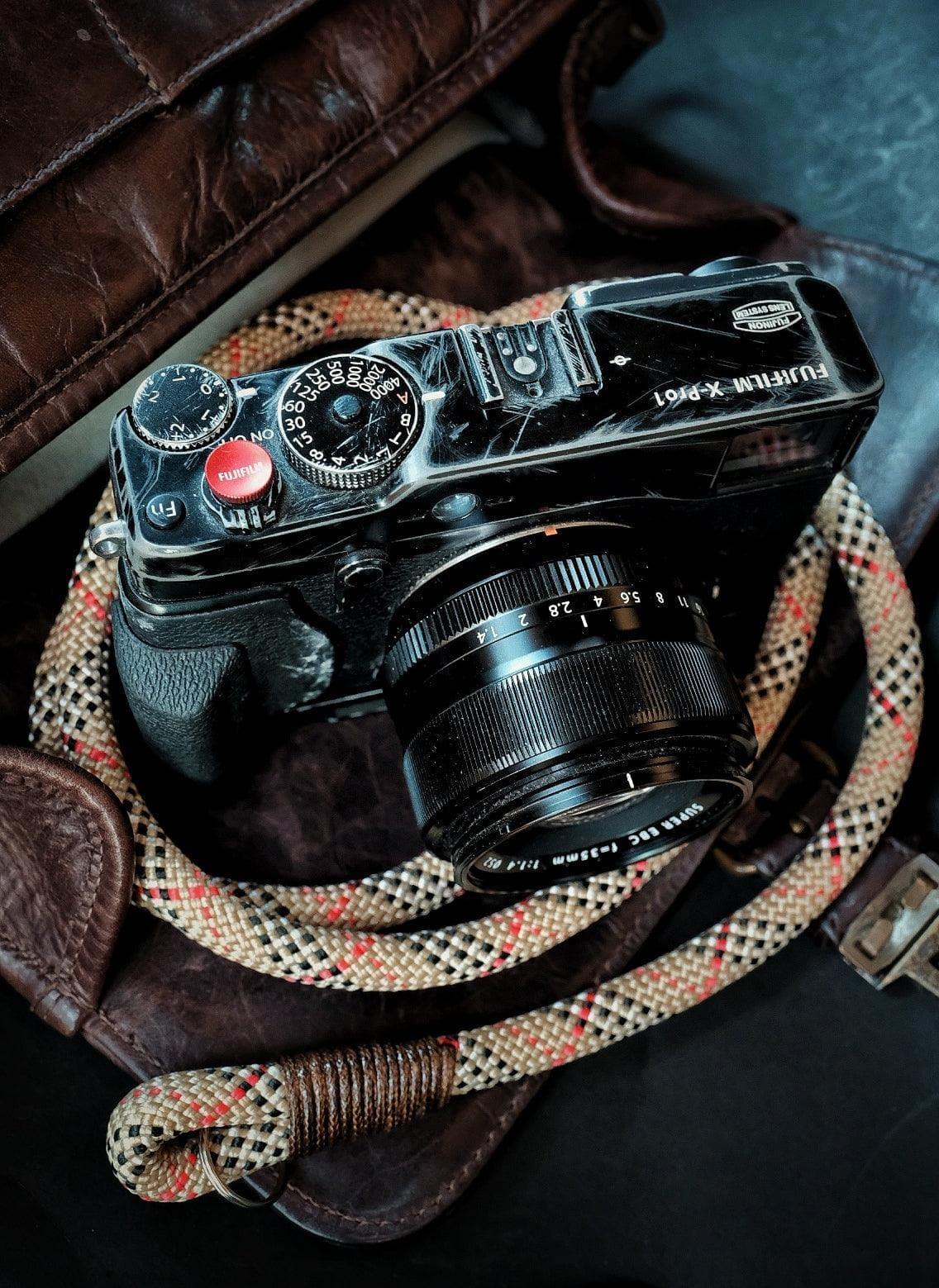 Tartan Beige Camera Strap - Image 2