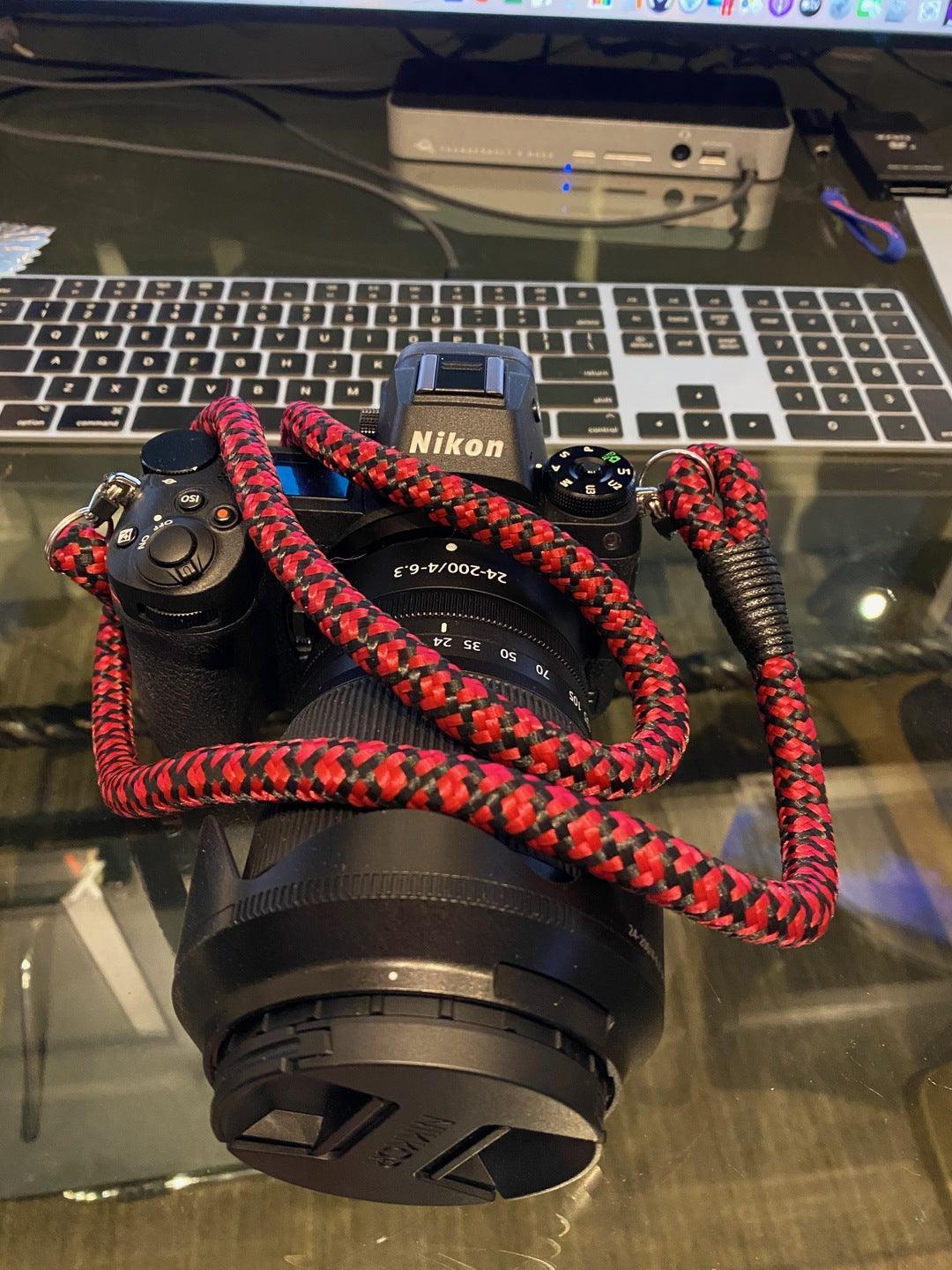 Tiled Black/Red Camera Strap - Image 2